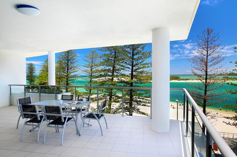 Rumba Beach Resort - Perth Resorts 18