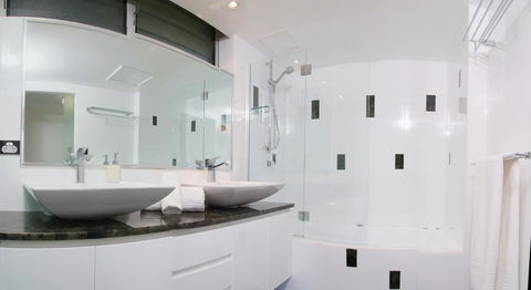 Poinciana 112 - Accommodation Perth 11