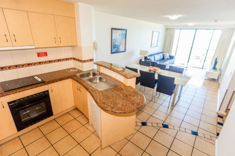 Grand Palais Boolarong Beachside Apartments - Accommodation Perth 35