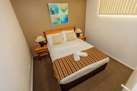 Grand Palais Boolarong Beachside Apartments - Accommodation Perth 13