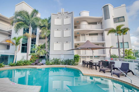 Grand Palais Boolarong Beachside Apartments - Accommodation Perth 2