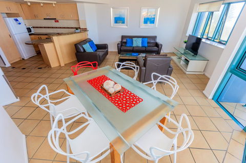 Grand Palais Boolarong Beachside Apartments - Accommodation Perth 22