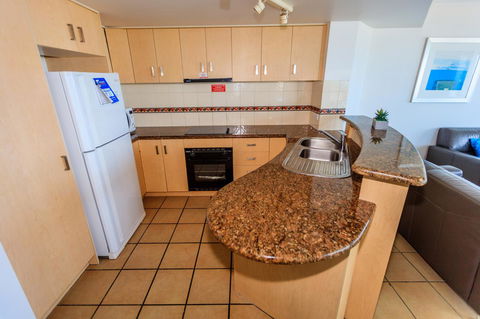 Grand Palais Boolarong Beachside Apartments - Accommodation Perth 25