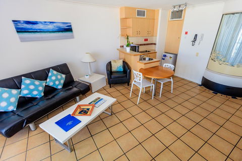 Grand Palais Boolarong Beachside Apartments - Accommodation Perth 14