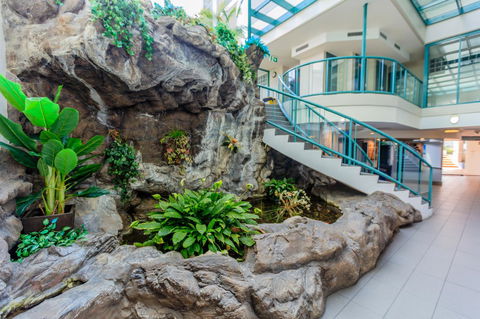 Grand Palais Boolarong Beachside Apartments - Accommodation Perth 40