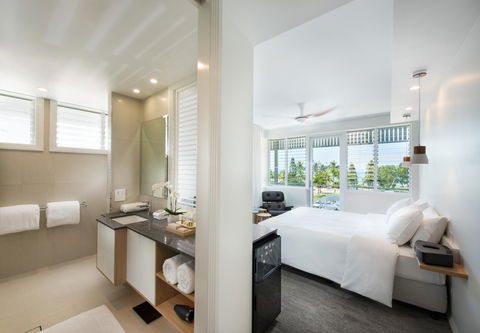 Heart Hotel And Gallery Whitsundays - Accommodation Perth 2