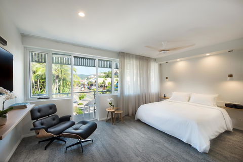 Heart Hotel And Gallery Whitsundays - Accommodation Perth 0
