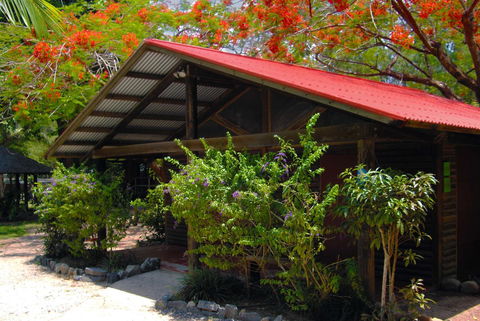 PK\'s Jungle Village - Accommodation Perth 10