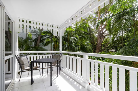 The White House Port Douglas - Accommodation Perth 25