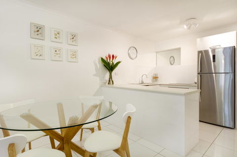 The White House Port Douglas - Accommodation Perth 12