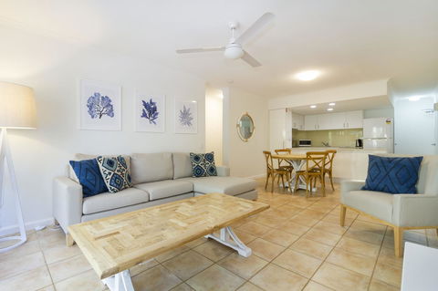 The White House Port Douglas - Accommodation Perth 28