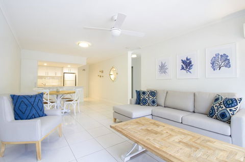 The White House Port Douglas - Accommodation Perth 5