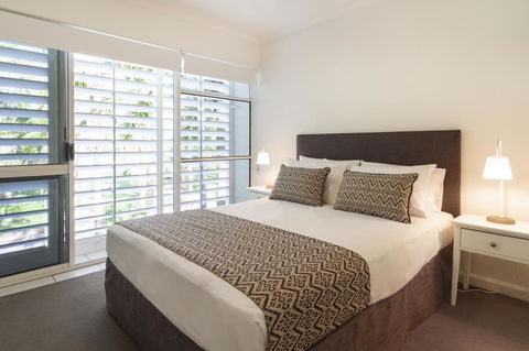 The White House Port Douglas - Accommodation Perth 6