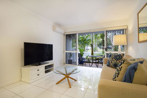 The White House Port Douglas - Accommodation Perth 16