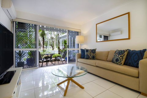 The White House Port Douglas - Accommodation Perth 3