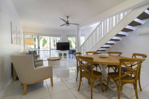 The White House Port Douglas - Accommodation Perth 7