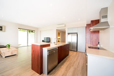 Whitsunday Reflections - Accommodation Perth 6