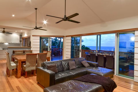 Bella Vista On Nara Pets Welcome - Accommodation Perth 10