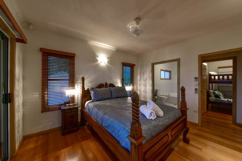 Bella Vista On Nara Pets Welcome - Accommodation Perth 13