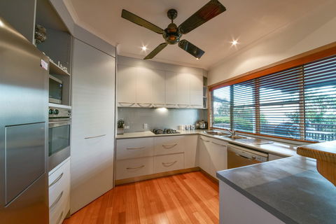 Bella Vista On Nara Pets Welcome - Accommodation Perth 18