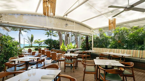 Palm Cove Paradise - Couples Spa Beach Getaway - Perth Resorts 23