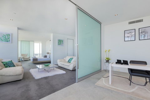 Q1 Resort & Spa - Official - Perth Resorts 40