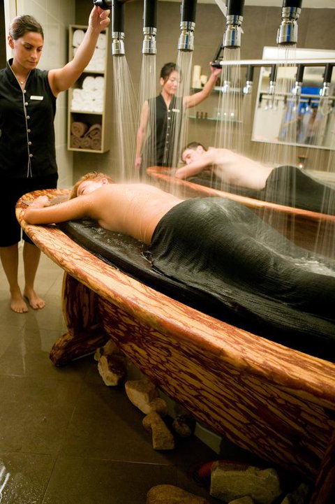 Q1 Resort & Spa - Official - Perth Resorts 18