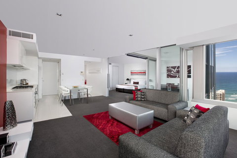 Q1 Resort & Spa - Official - Perth Resorts 27