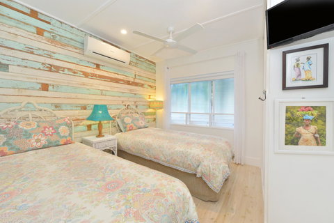 Jamaica Beach House - Perth Resorts 43