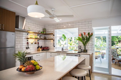 Jamaica Beach House - Perth Resorts 3