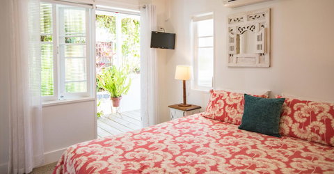 Jamaica Beach House - Perth Resorts 13