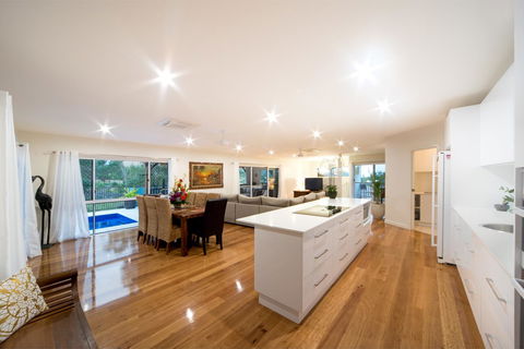 Whitsunday Luxury Homes - Accommodation Perth 5