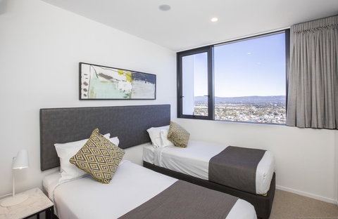 Qube Broadbeach - Accommodation Perth 2