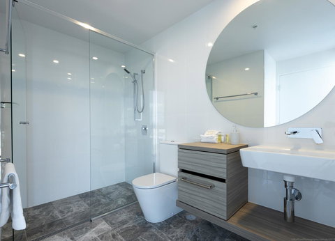 Qube Broadbeach - Accommodation Perth 5