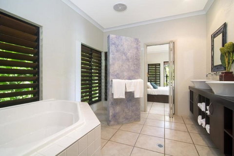 Tranquility By The Course Port Douglas - Perth Resorts 12