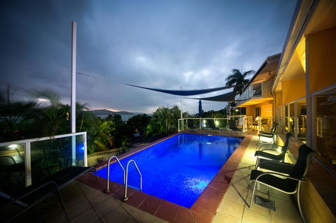 Sunlit Waters Studio Apartments - Accommodation Perth 2