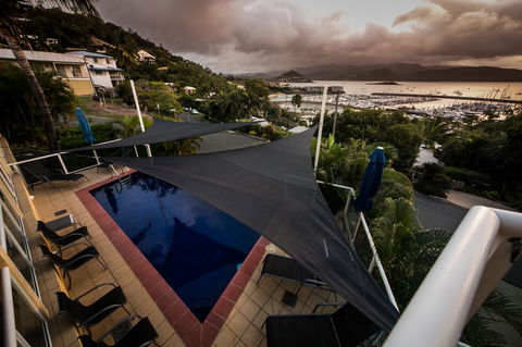 Sunlit Waters Studio Apartments - Accommodation Perth 3