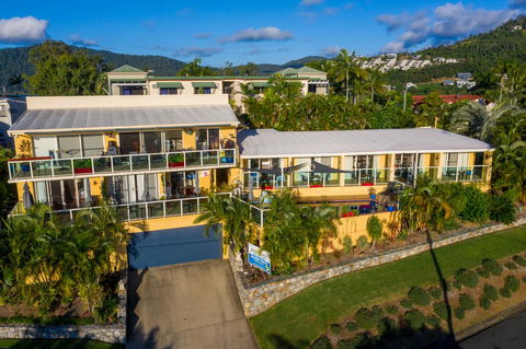 Sunlit Waters Studio Apartments - Accommodation Perth 7