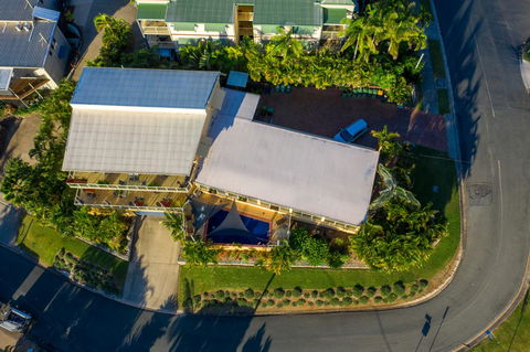 Sunlit Waters Studio Apartments - Accommodation Perth 5