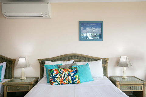 Sunlit Waters Studio Apartments - Accommodation Perth 34
