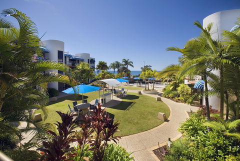 Headland Tropicana Resort - Accommodation Perth 2
