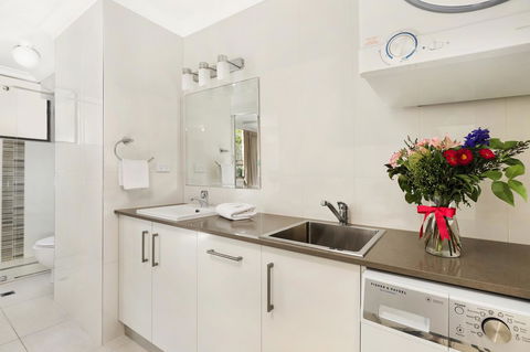 Headland Tropicana Resort - Accommodation Perth 8