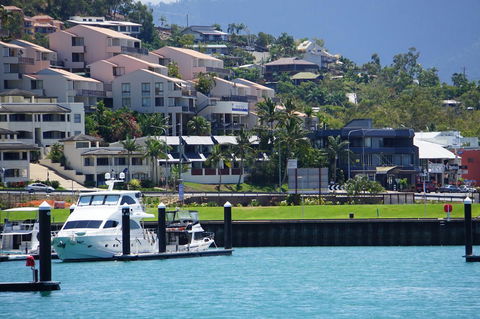 Airlie Seaview Apartments - Accommodation Perth 9