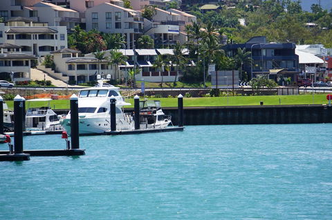 Airlie Seaview Apartments - Accommodation Perth 0