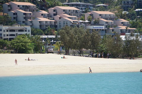 Airlie Seaview Apartments - Accommodation Perth 6