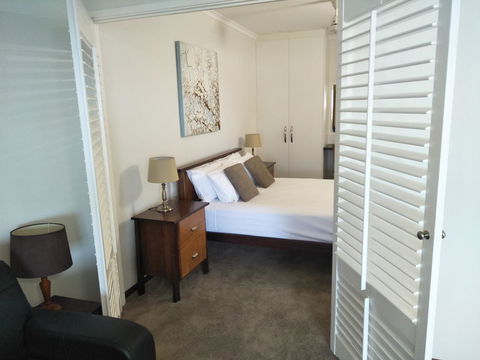 Airlie Seaview Apartments - Accommodation Perth 3