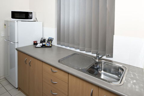 Comfort Inn Grammar View - Perth Resorts 14