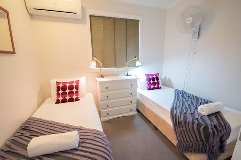 Airlie Apartments - Accommodation Perth 13