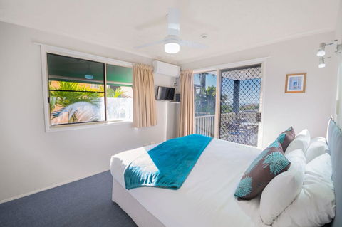 Airlie Apartments - Accommodation Perth 0