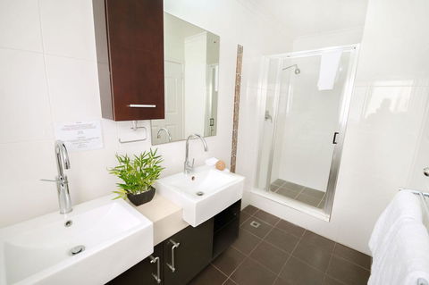 Airlie Apartments - Accommodation Perth 17